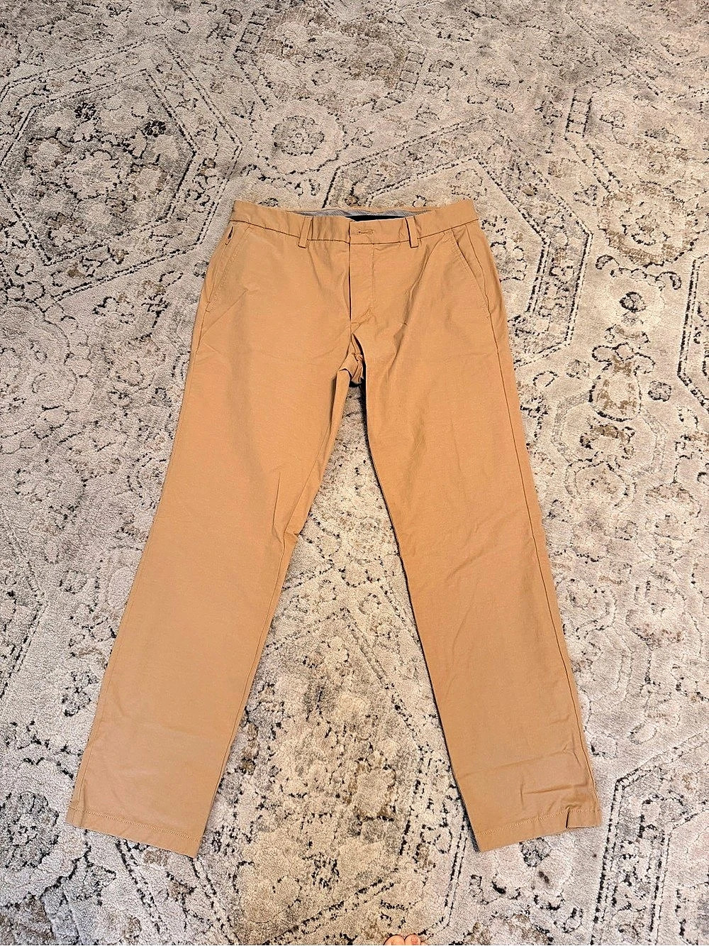 Vineyard Vines Men’s OTG On-The-Go Performance Pants Khaki 33x30